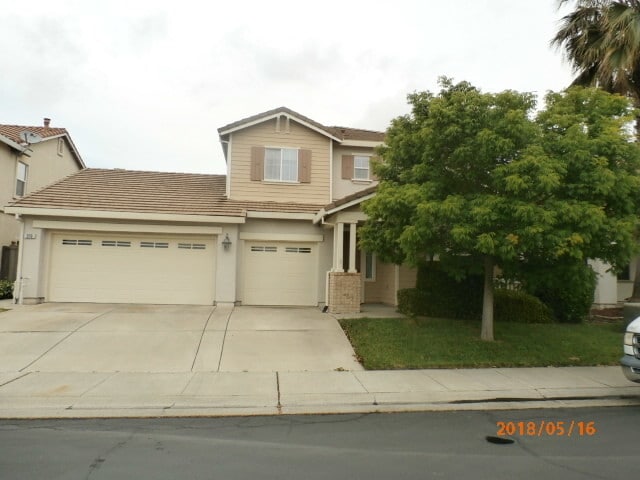 property at 370 Vista Cove Cir