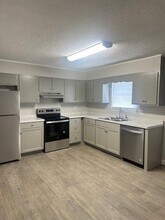 4100 N Ocoee St in Cleveland, TN - Building Photo - Building Photo