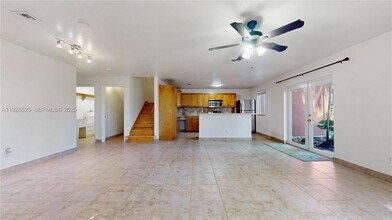 15755 SW 92nd Ave in Palmetto Bay, FL - Building Photo - Building Photo