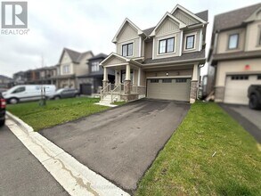 15 Wintergreen Cres in Haldimand, ON - Building Photo - Building Photo