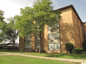 Western Heights Apartments in Detroit, MI - Foto de edificio - Building Photo