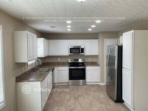 2544 Tolliver Dr in Ellenwood, GA - Foto de edificio - Building Photo