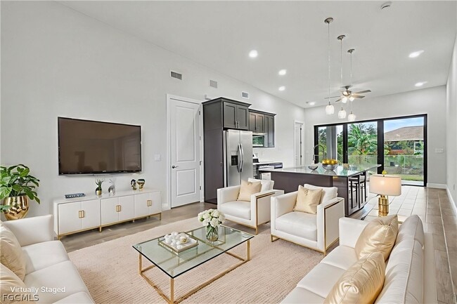 property at 3013 4th St SW