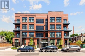 303-485 LOGAN Ave in Toronto, ON - Building Photo - Building Photo