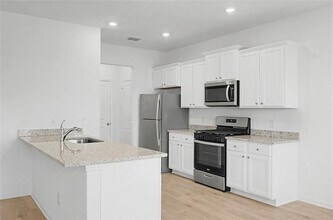 237 Fairlawn Wy in Maxwell, TX - Building Photo - Building Photo