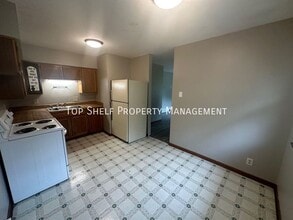 2611 27th Pl in Des Moines, IA - Building Photo - Building Photo