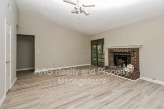 2982 Kevin Ln in Jonesboro, GA - Foto de edificio - Building Photo