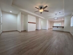6333 W Clinton Ave in Visalia, CA - Building Photo - Building Photo