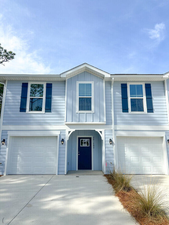 125 Mack Bayou Rd in Santa Rosa Beach, FL - Foto de edificio
