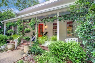 9043 Selborne Ln in Palmetto, GA - Building Photo - Building Photo