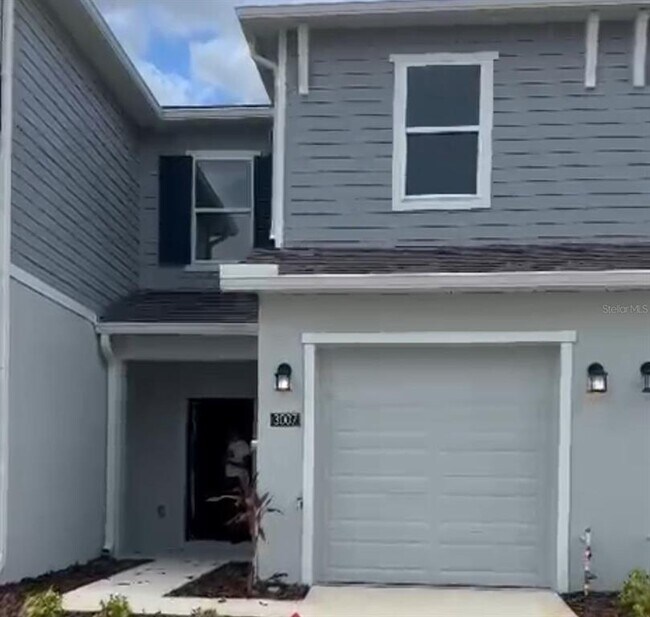 property at 3007 Maloof Dr