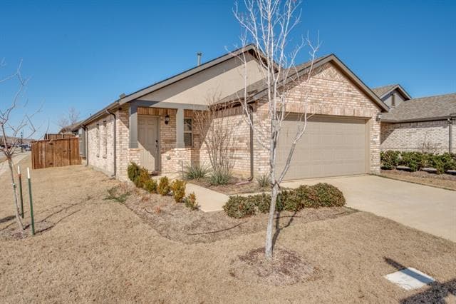 14005 Danesdale Dr in Pilot Point, TX - Building Photo - Building Photo