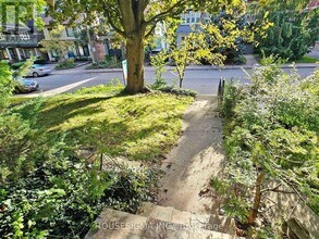 11 Oswald Crescent in Toronto, ON - Building Photo - Building Photo