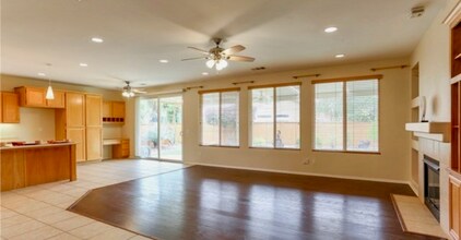 1027 Lyra Way in Beaumont, CA - Building Photo - Building Photo