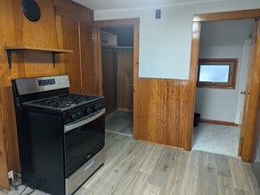96 Dempster St, Unit Apartment 2/Upper in Buffalo, NY - Building Photo - Building Photo