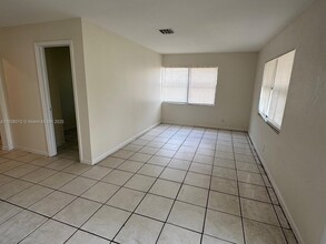 717 NW 5th Ave in Pompano Beach, FL - Building Photo - Building Photo