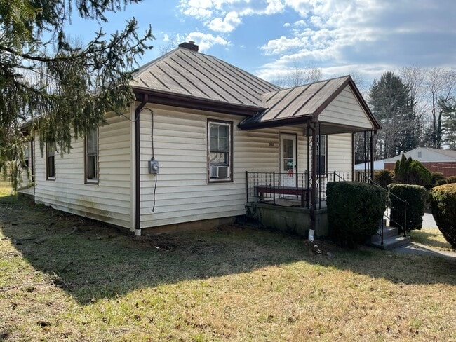 property at 502 Clay St SE