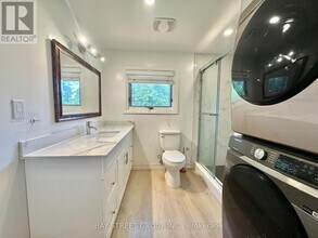 245 Forest Hill Dr in Kitchener, ON - Building Photo - Building Photo