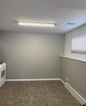 2217 Pine St in Prince George, BC - Building Photo - Building Photo