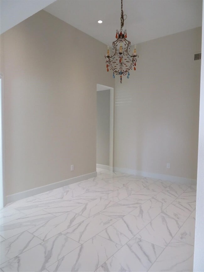 property at 11619 Bowlan Ln