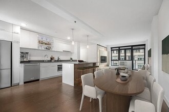 181 Front St in Brooklyn, NY - Foto de edificio - Building Photo