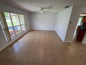 2650 NW 94th Way in Sunrise, FL - Building Photo - Building Photo