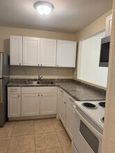 15205 NE 6th Ave in Miami, FL - Building Photo - Building Photo