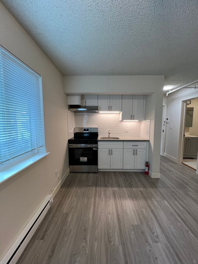 property at 4334 Fulton St