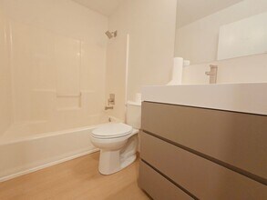 12127 Bay Run Dr in Louisville, KY - Building Photo - Building Photo