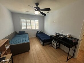 14200 Polk St in Sylmar, CA - Building Photo - Building Photo
