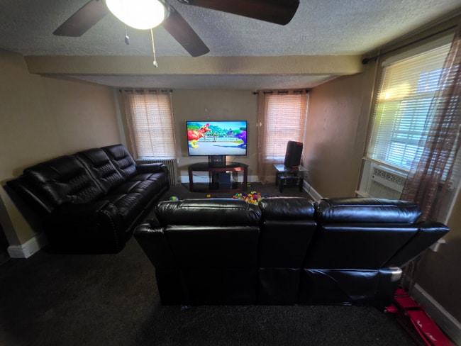 328 W Peach St, Unit c in Vineland, NJ - Building Photo - Building Photo