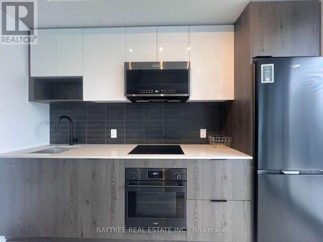 5 Defries St in Toronto, ON - Building Photo - Building Photo