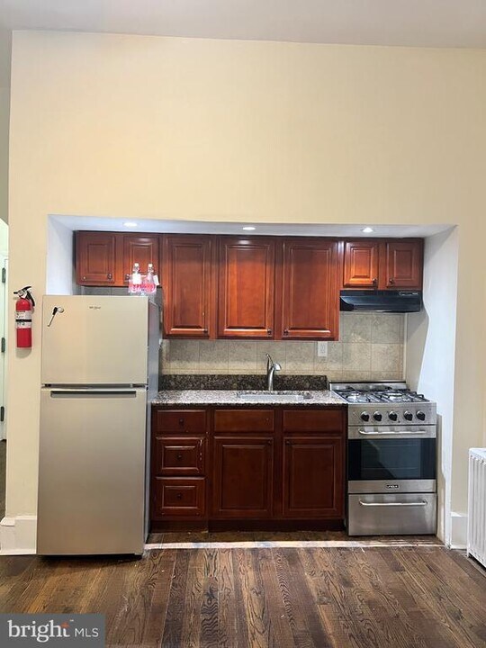 2217 N Broad St in Philadelphia, PA - Building Photo