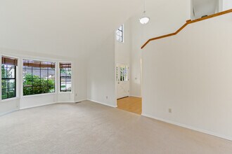 4219 212th Ave NE in Sammamish, WA - Building Photo - Building Photo