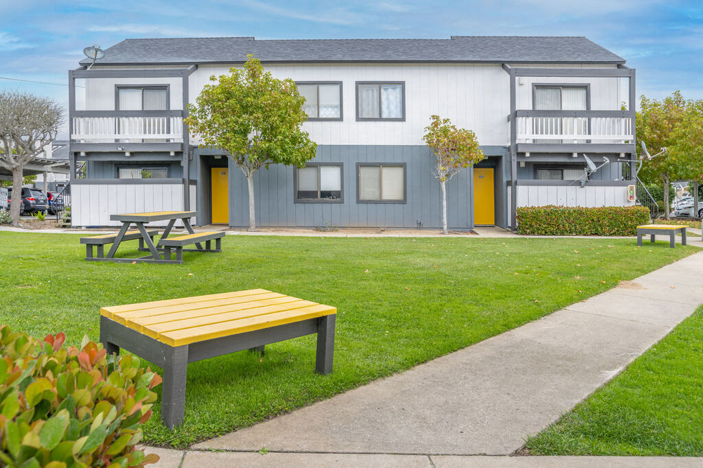 The Gates at the Marina Apartments in Marina, CA - Building Photo