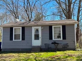 1058 Highway 118 in Dresden, TN - Building Photo