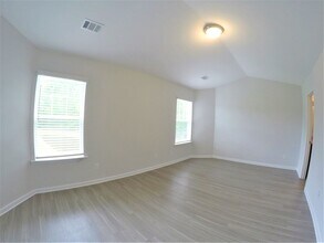 13 Newport Square Ct in Port Wentworth, GA - Building Photo - Building Photo