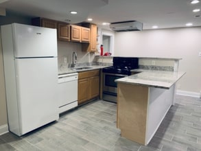 2807 Ontario Rd NW in Washington, DC - Building Photo - Building Photo