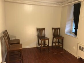 132 Voss Ave, Unit 1 in Yonkers, NY - Building Photo - Building Photo