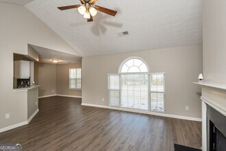 4949 Lake Park Ln in Acworth, GA - Building Photo - Building Photo