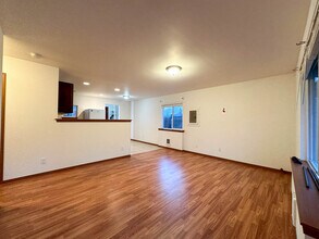 419 Willow St in Bremerton, WA - Building Photo - Building Photo