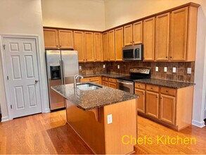 11900 CHIANTI Dr in Charlotte, NC - Foto de edificio - Building Photo