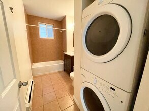 52 Delle Ave, Unit 2 in Boston, MA - Foto de edificio - Building Photo