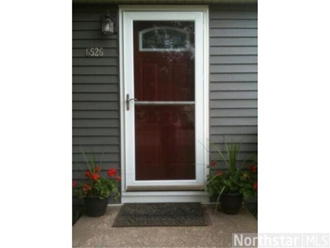 6526 W Franklin Ave in Minneapolis, MN - Building Photo - Building Photo