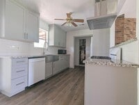 988 Jeffcote Rd photo'