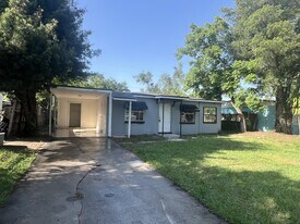 4227 Lake Lawne Ave in Orlando, FL - Building Photo