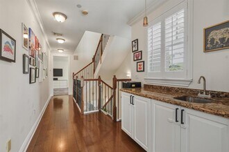 1709 NE 8th St in Fort Lauderdale, FL - Foto de edificio - Building Photo