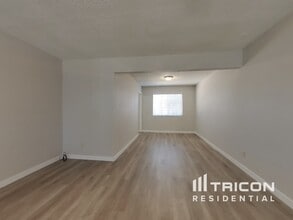 542 E Wigeon Way in Suisun City, CA - Foto de edificio - Building Photo
