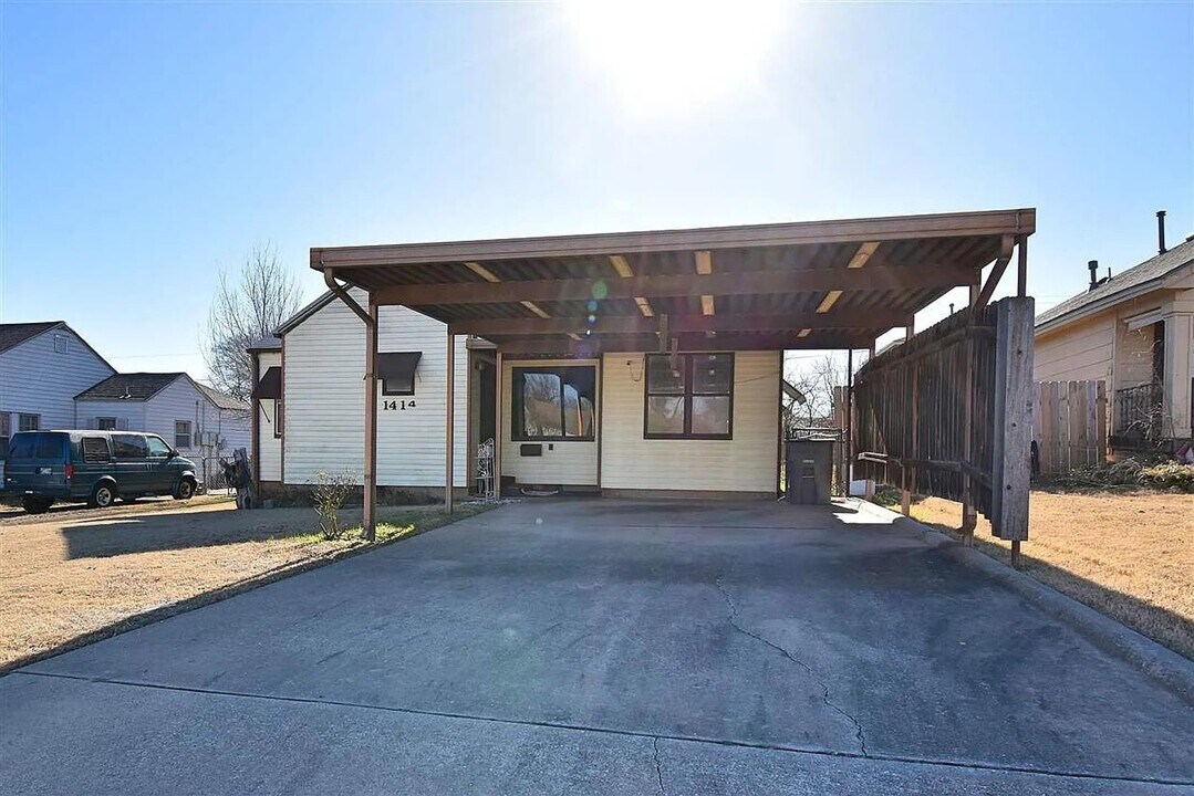 1414 NW Arlington Ave in Lawton, OK - Building Photo