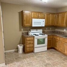 425 Hawthorne Blvd in Warrensburg, MO - Building Photo - Building Photo